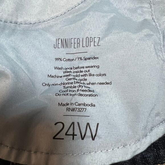 Jennifer Lopez Mid Rise Boyfriend Jeans Size 24W NEW Classic Casual Minimalist - Picture 9 of 12